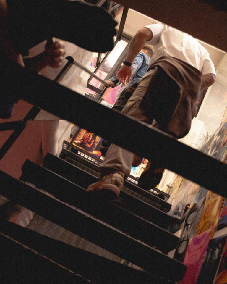 CARHARTTXTRESOR_FAKETOPIA_19_4x5-copy-768x960