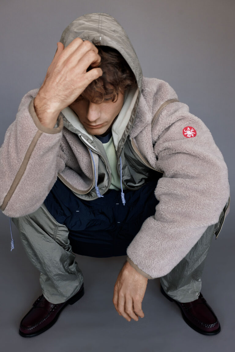 The-Room2649-768x1151