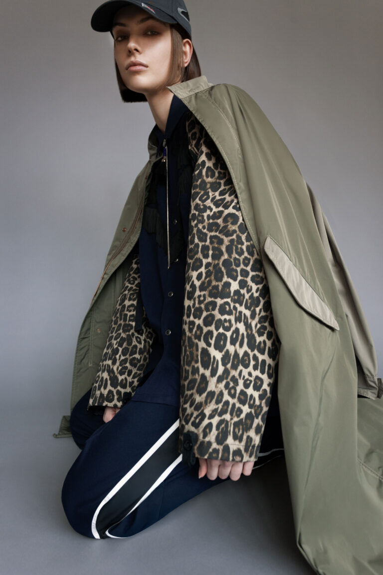 The-Room2858-768x1151