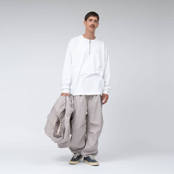NANAMICA Cargo Deck Pants - Gray Beige