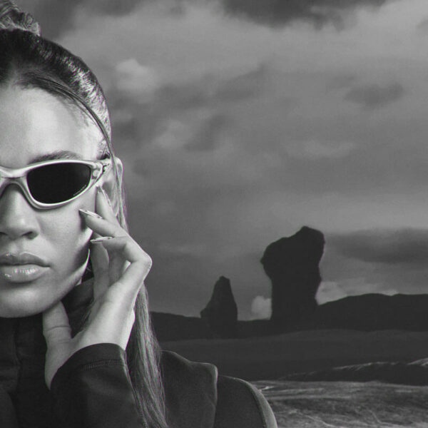 OAKLEY MUZM Straight Jacket™ 99 - X-Silver Flames