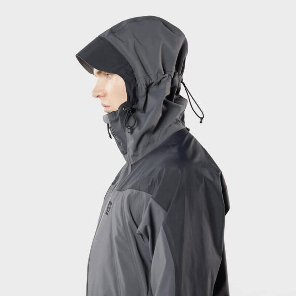 66º NORTH Dyngja Shell Jacket