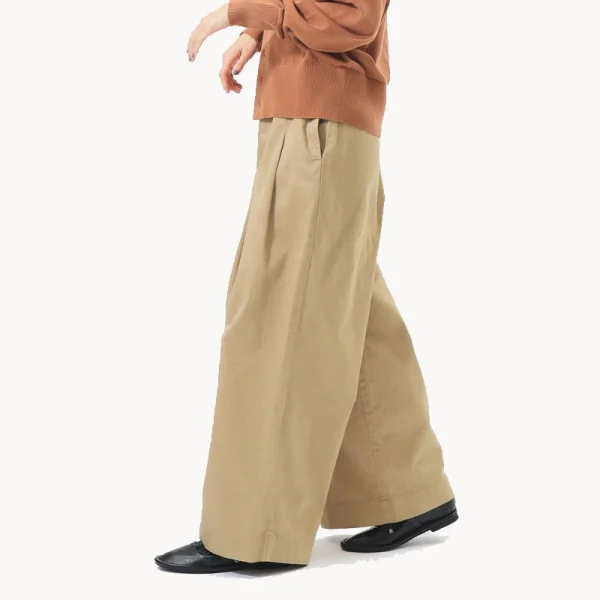 BEAMS BOY Wide Tack Chino Pants – Beige