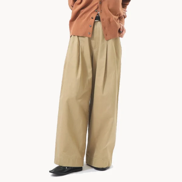 BEAMS BOY Wide Tack Chino Pants – Beige