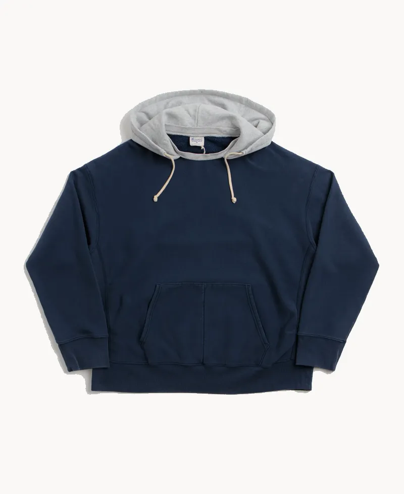 CHAMPION RRWW ICONS Contrast Hooded Sweatshirt – Naval Academy 1 CHAMPION RRWW ICONS Contrast Hooded Sweatshirt – Naval Academy