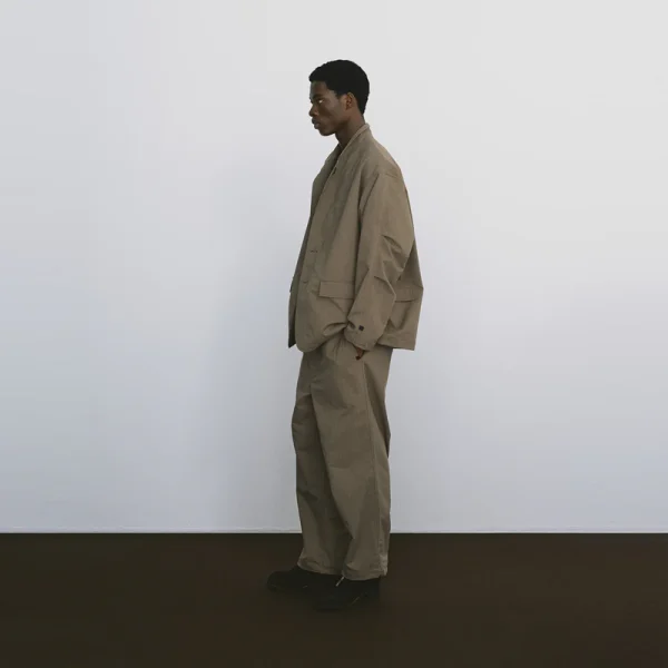 DAIWA PIER39 Tech Easy Trousers Herringbone – Sage Gray