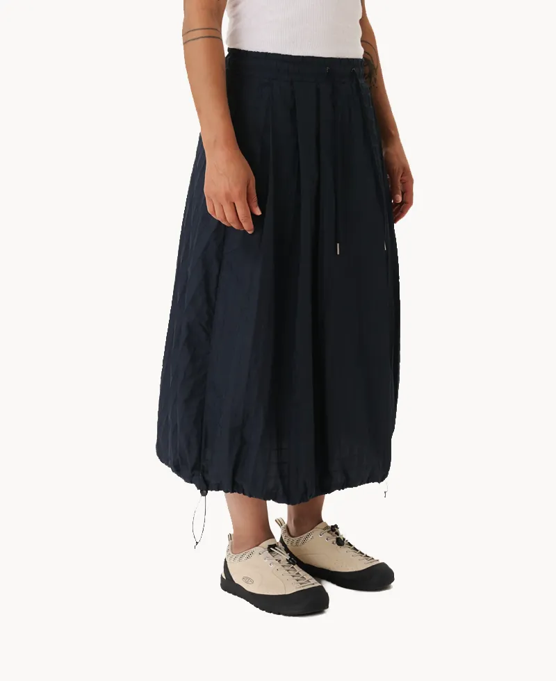 ESTUDIO NIKSEN Balloon Walking Skirt – Navy ESTUDIO NIKSEN Balloon Walking Skirt – Navy
