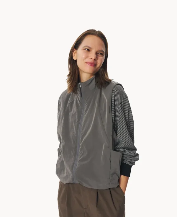 GOLDWIN Back Pack Vest – Lunar Gray
