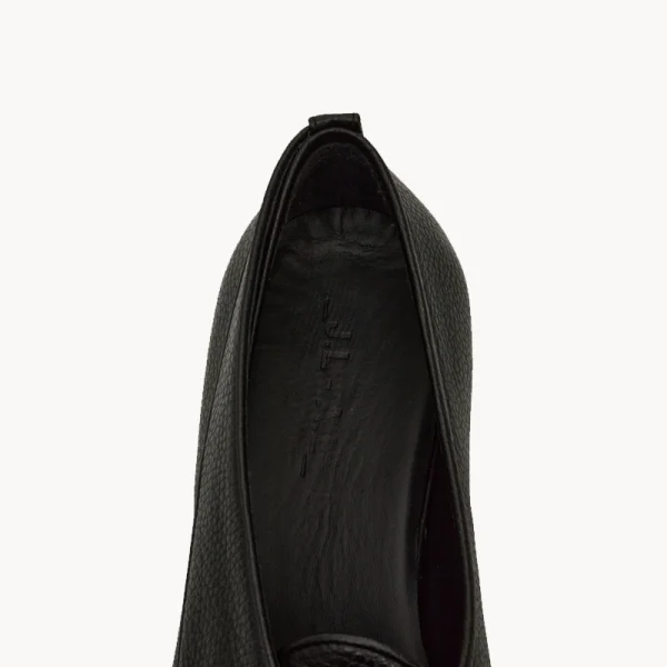 _J-L-A-L_Shin Loafer – Black