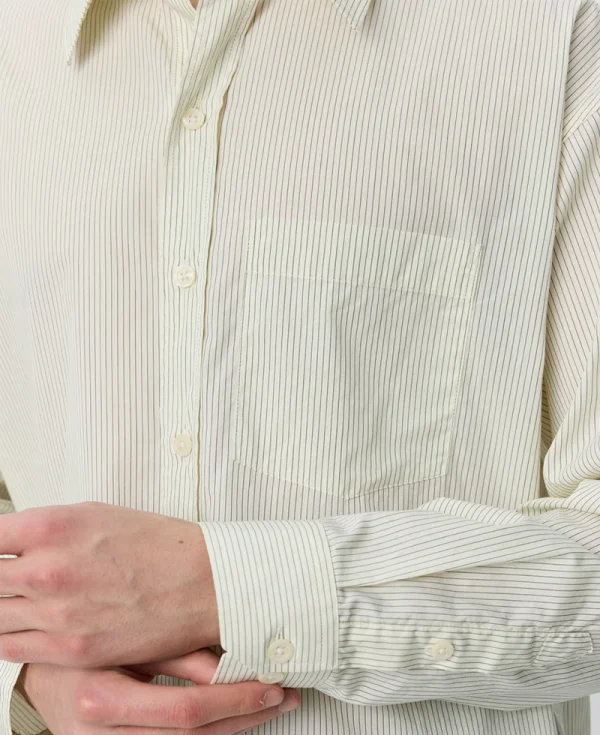 Camisa ejecutiva MFPEN – Rayas elegantes