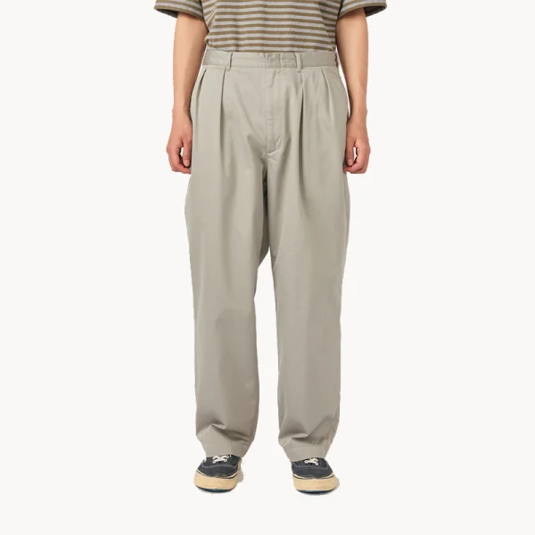 NANAMICA Double Pleated Chino Pants – Light Gray
