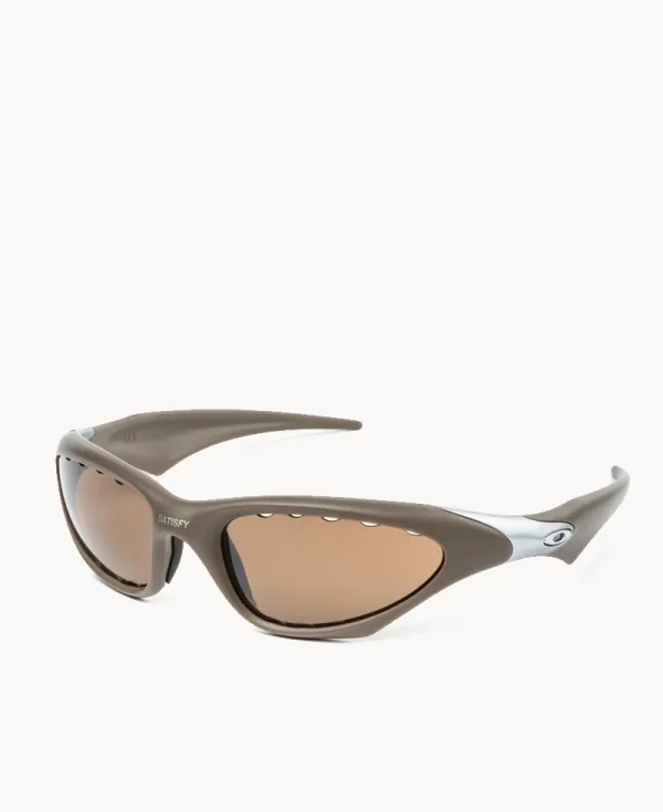 OAKLEY x SATISFY Scar – Falcon with Prizm Tungsteno Vtd