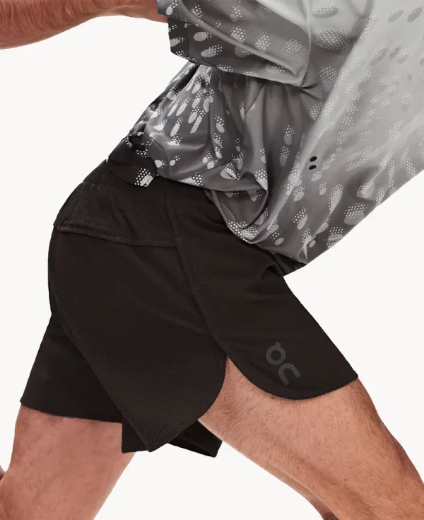 ON RUNNING Performance Volt Short 1 – Espresso