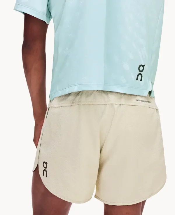 ON RUNNING Performance Volt Short 1 – Hare