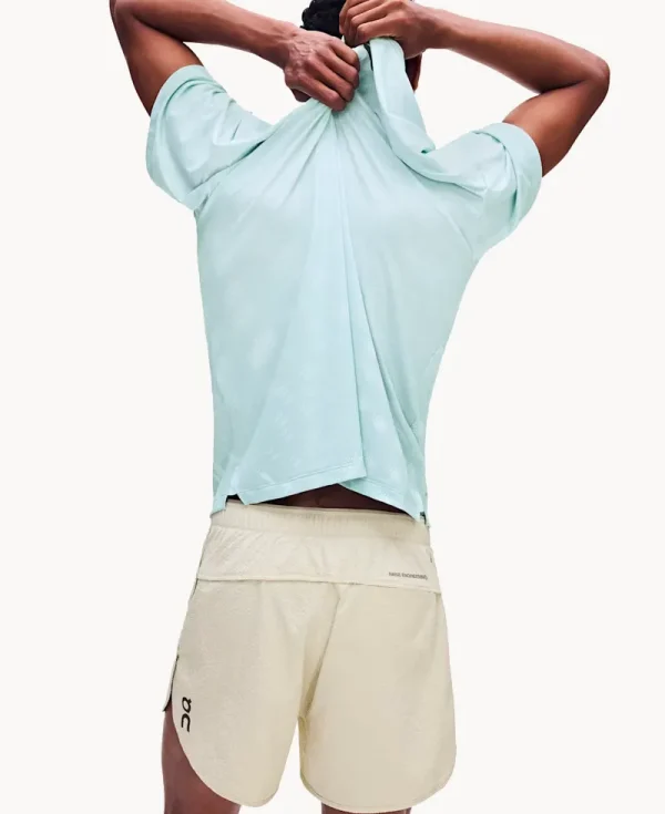 ON RUNNING Performance Volt Short 1 – Hare