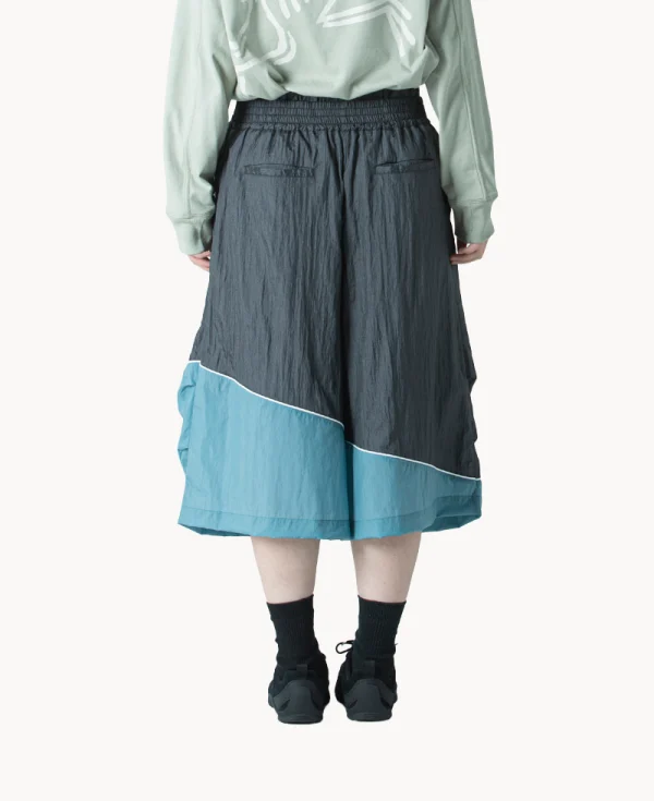 RHODOLIRION Three Quarters Track Pant Charcoal
