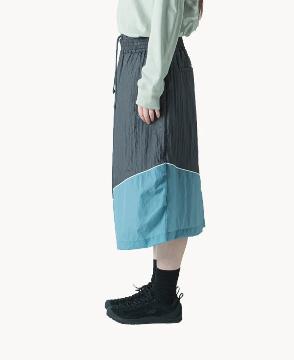 RHODOLIRION Three Quarters Track Pant Charcoal