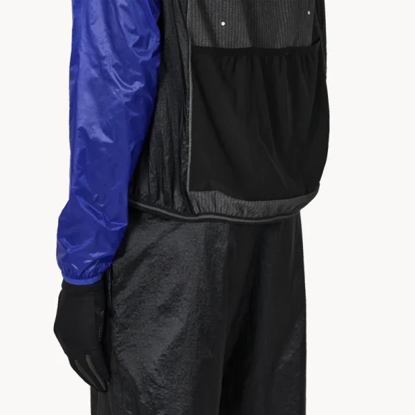 ROA Numb Pinstriped Commuting Vest – Black