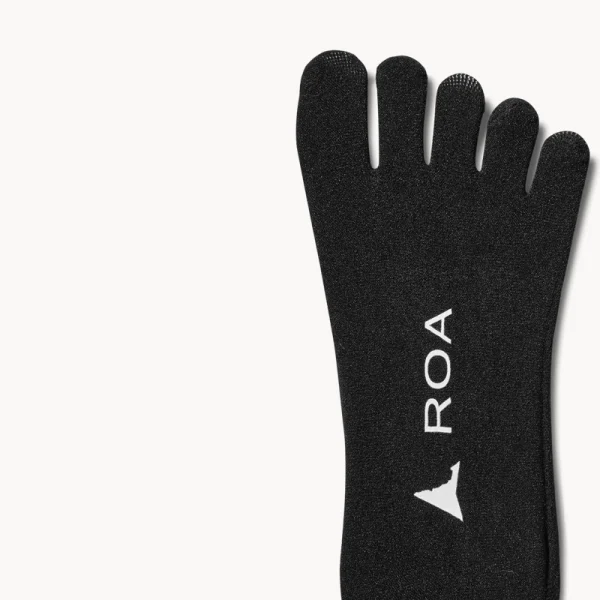 ROA Paws Fishnet Five Fingers Socks – Black