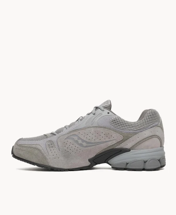 SAUCONY ProGrid V2 – Fossil Cinder Gris