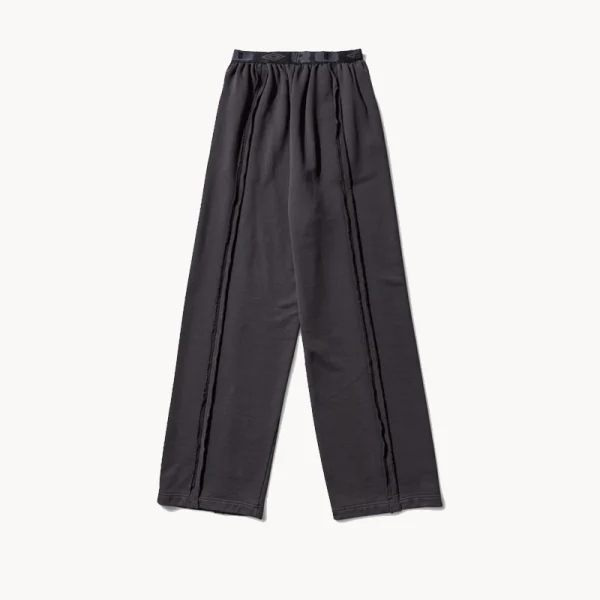 UMBRO Bench Sweat Pants – Strong Wash Black