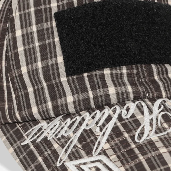 UMBRO Check Hazard Cap – Beige Dark Brown
